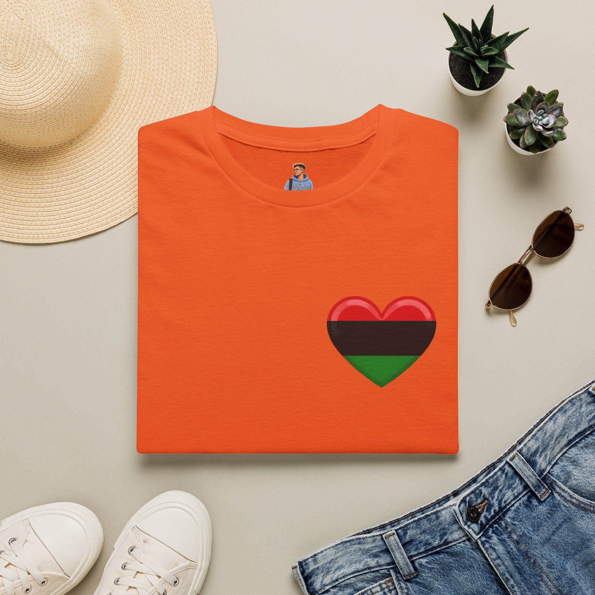Camiseta unisex de estilo suave Unity and Heritage con corazón panafricano