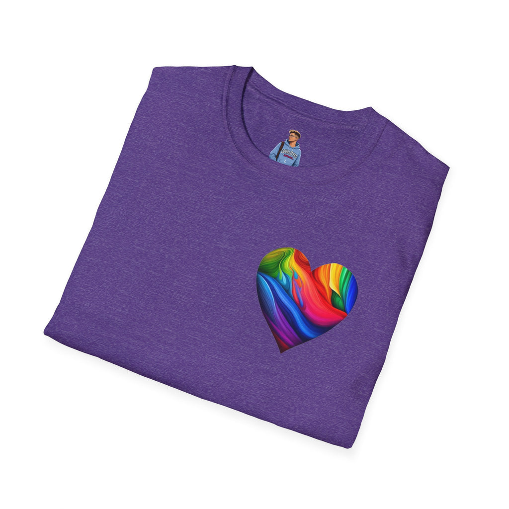 Camiseta unisex Softstyle - Diseño de corazón de orgullo con la frase 'La existencia es resistencia'