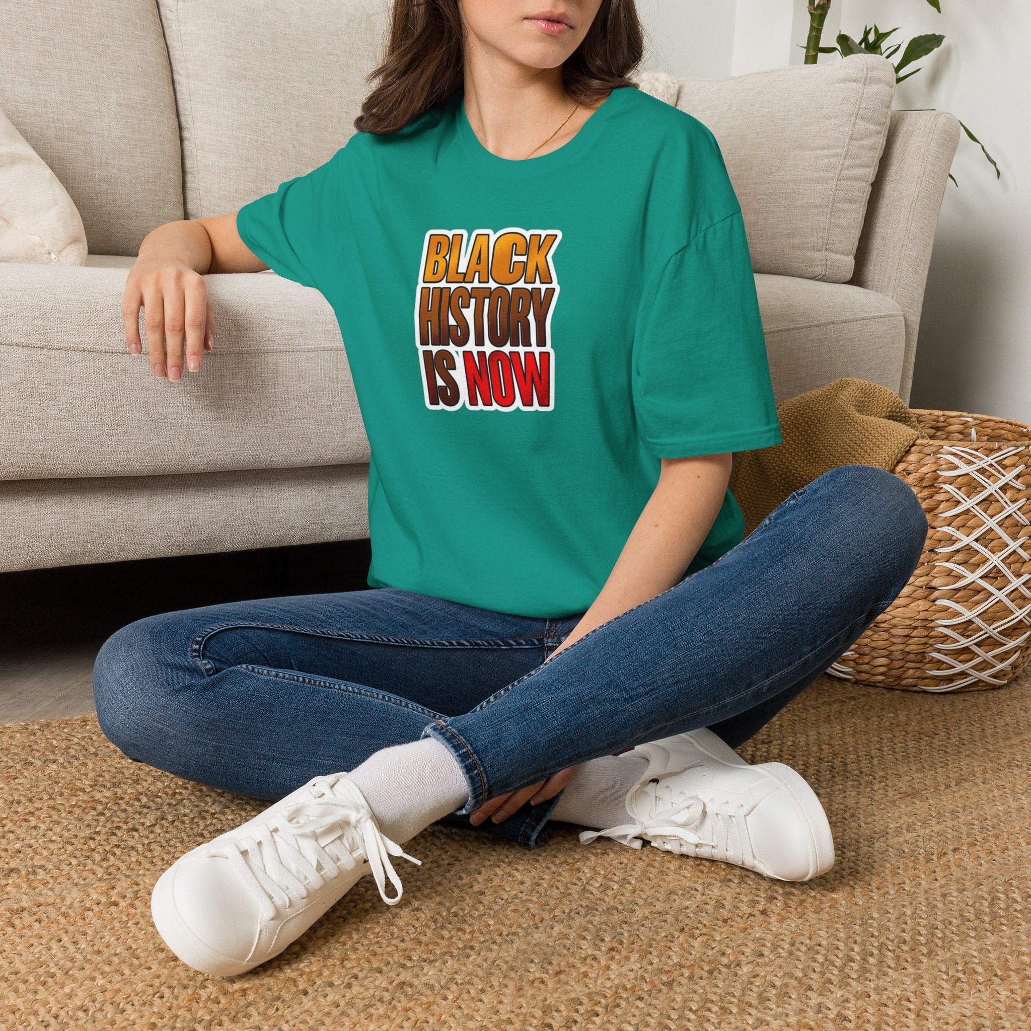 Camiseta unisex Softstyle: camiseta inspiradora "La historia negra es ahora"