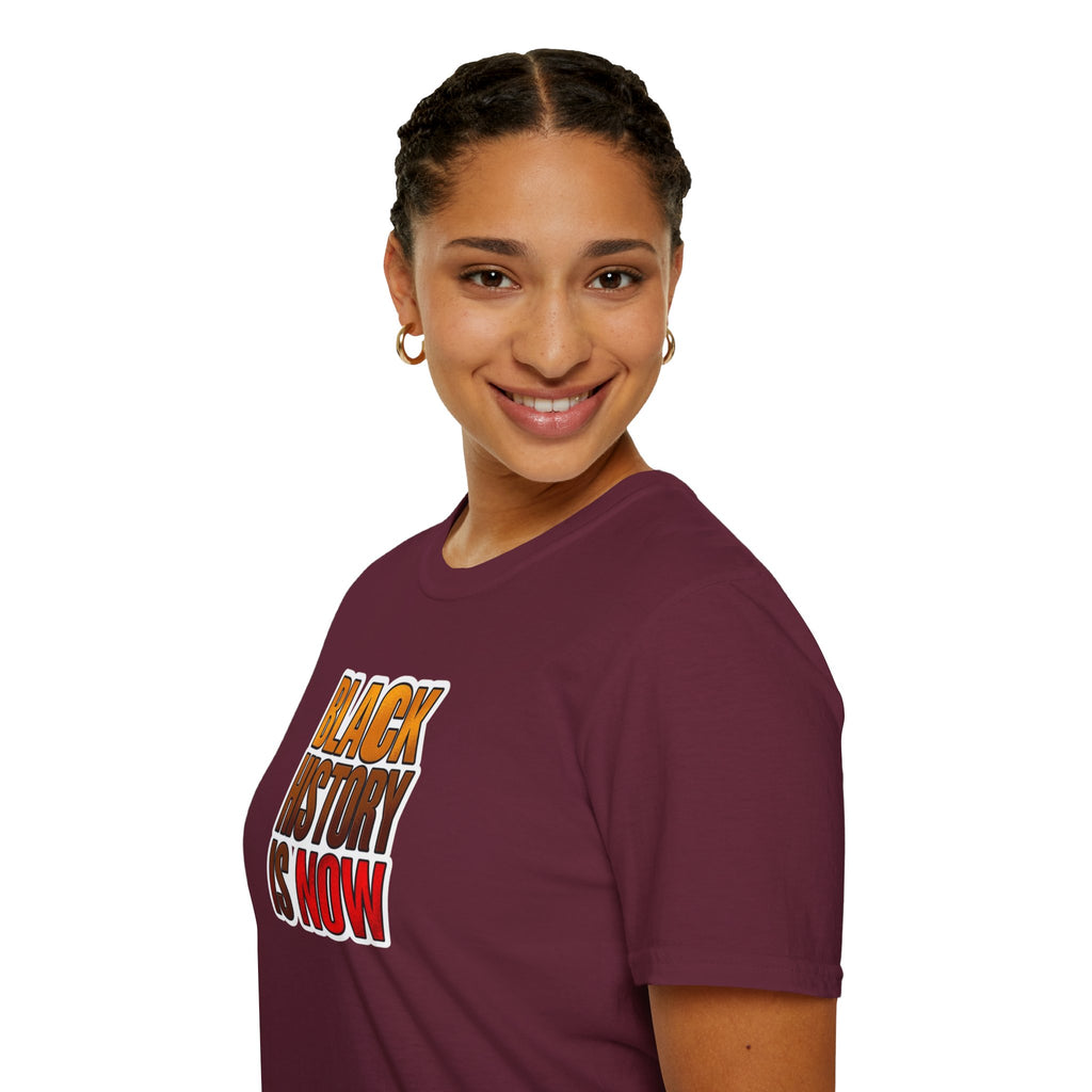 Camiseta unisex Softstyle: camiseta inspiradora "La historia negra es ahora"