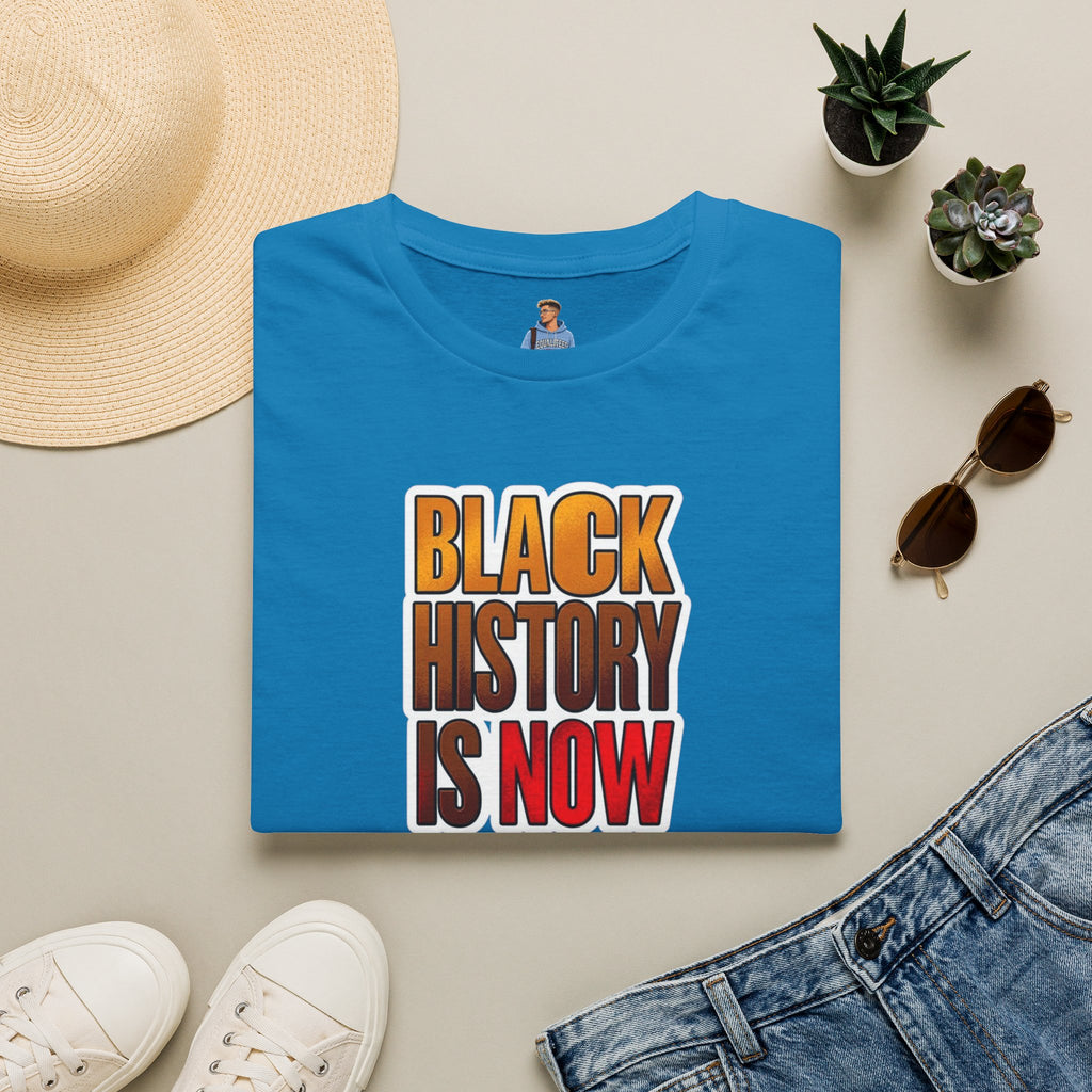 Camiseta unisex Softstyle: camiseta inspiradora "La historia negra es ahora"