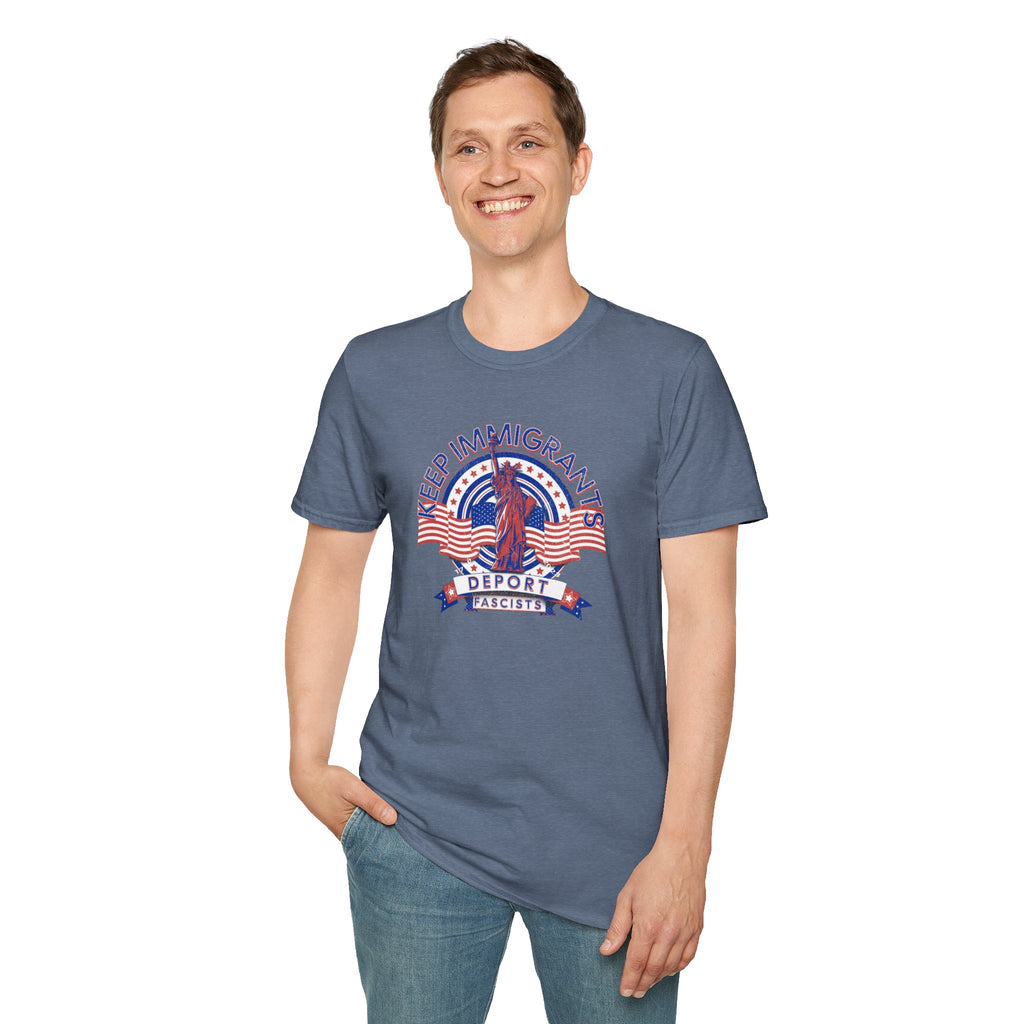 Camiseta unisex Patriota estadounidense: Mantengamos a los inmigrantes y deportemos a los fascistas: celebremos la libertad y la diversidad
