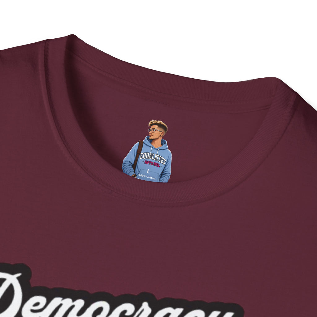Camiseta unisex de estilo suave con gráficos "La democracia importa" y "Nosotros, el pueblo, estamos cabreados".