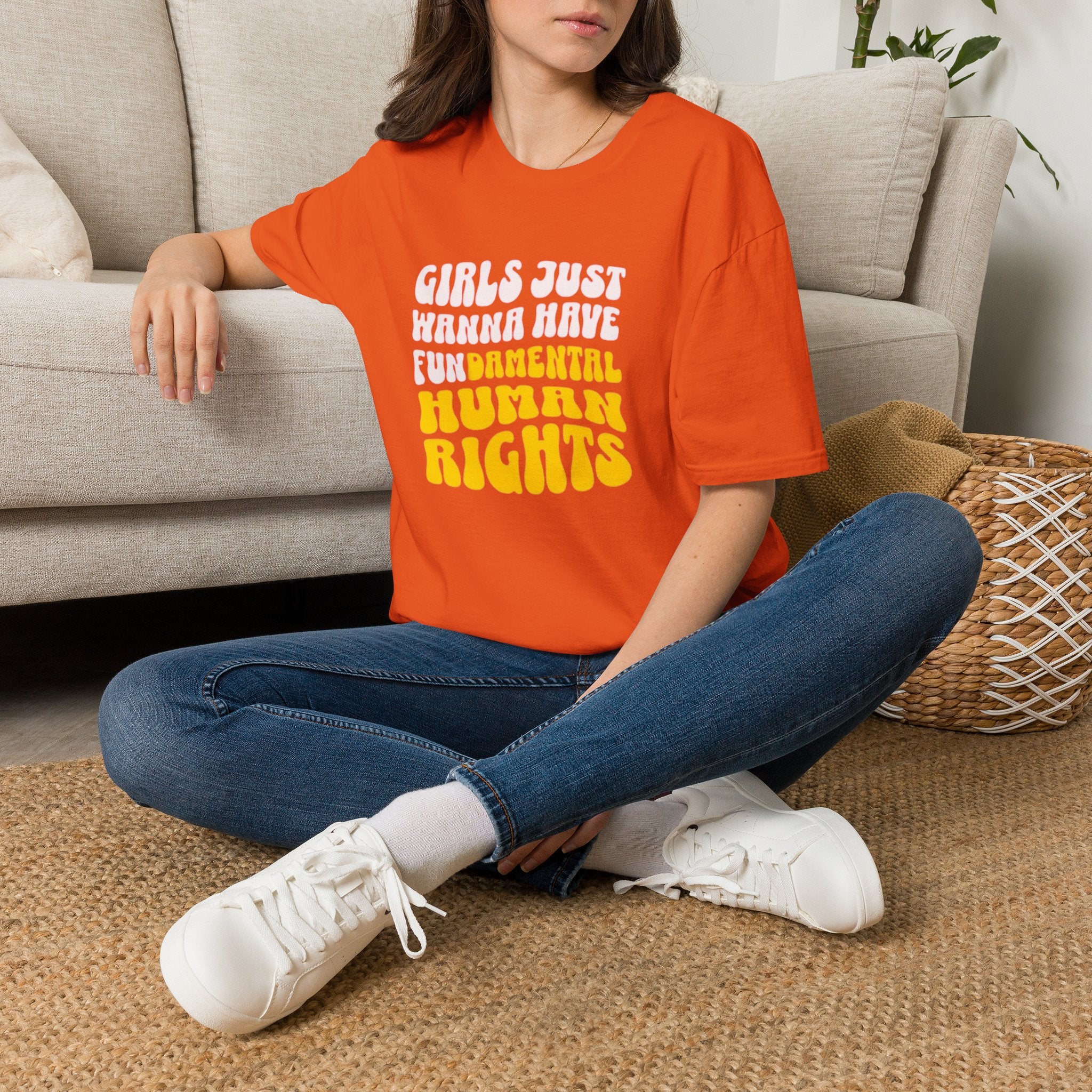 Camiseta unisex de estilo suave "Girls Just Wanna Have Fundamental Human Rights"