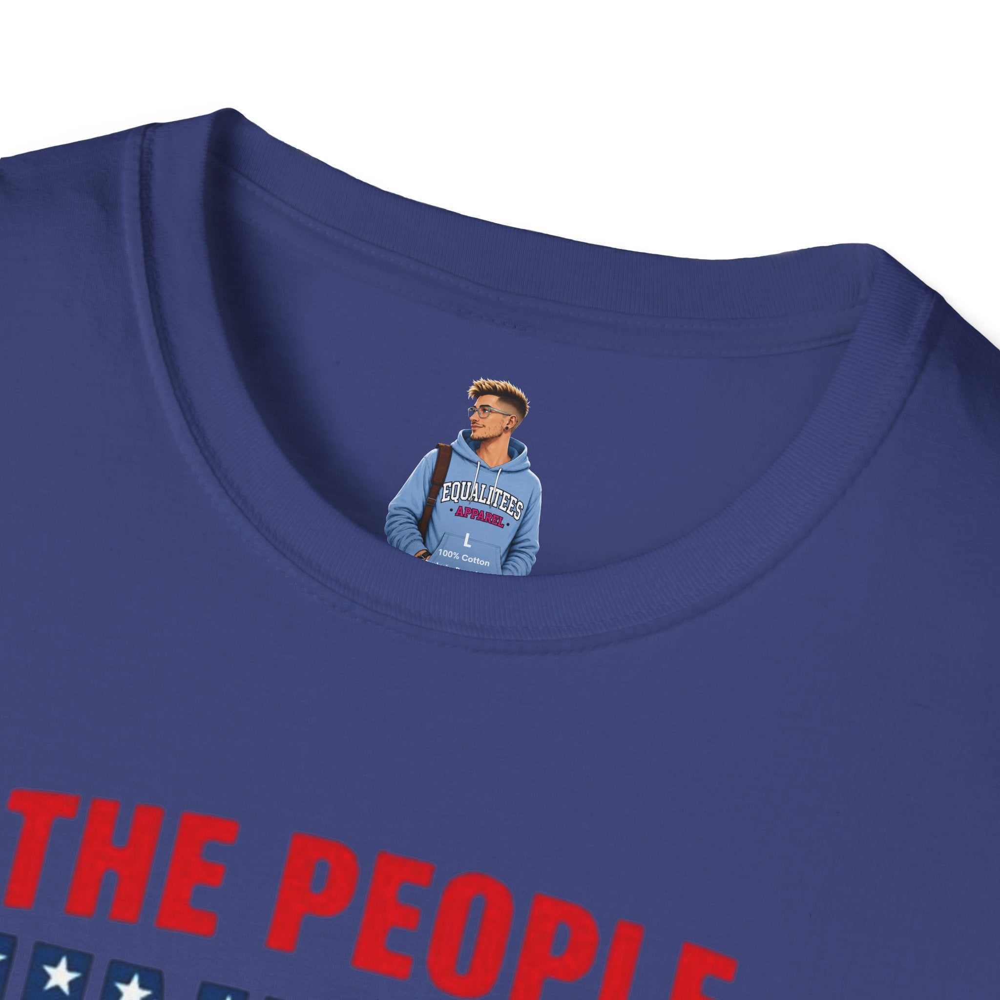 Camiseta unisex de estilo suave con gráficos "El Pueblo Unido" y "Los valores MAGA no son valores estadounidenses".