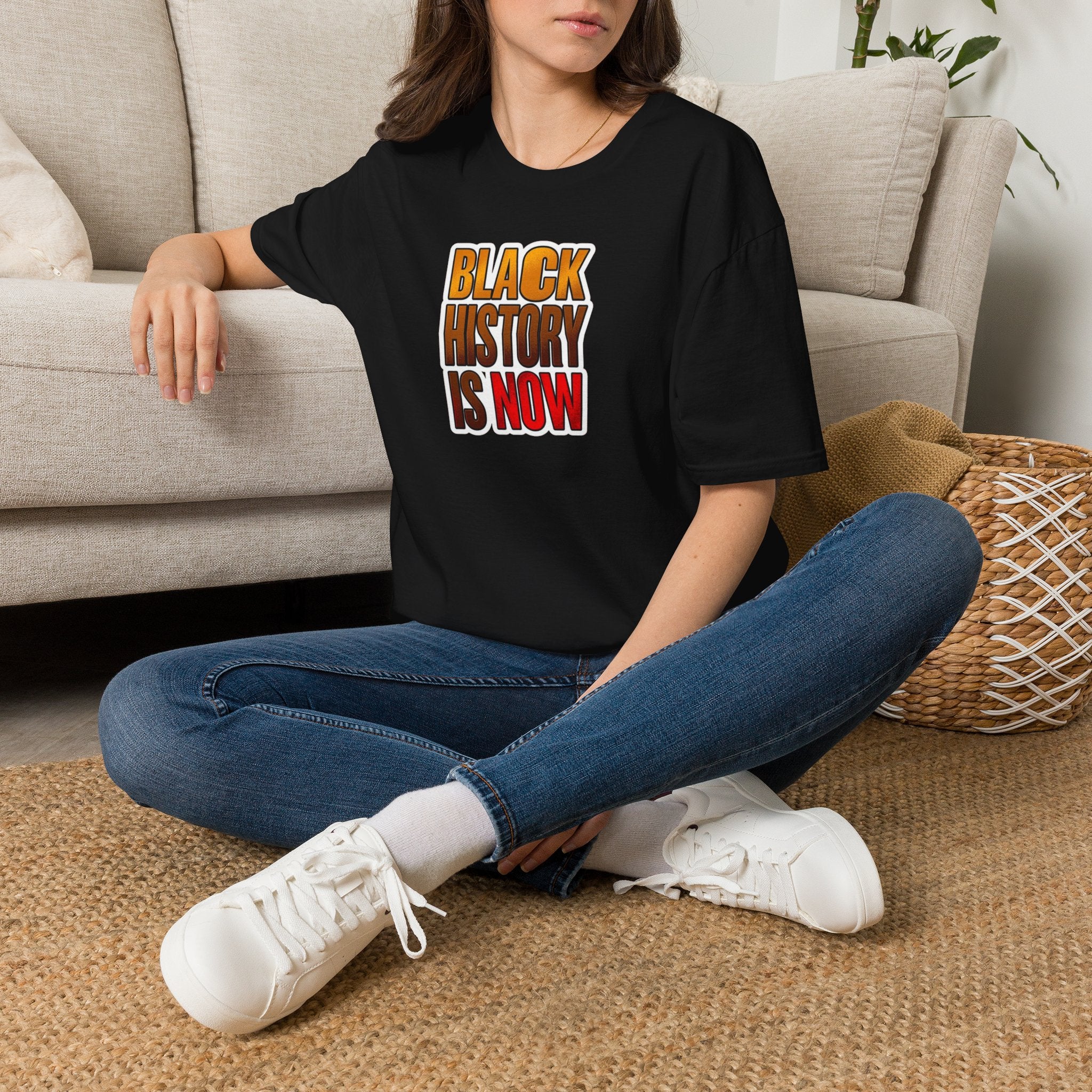Camiseta unisex Softstyle: camiseta inspiradora "La historia negra es ahora"
