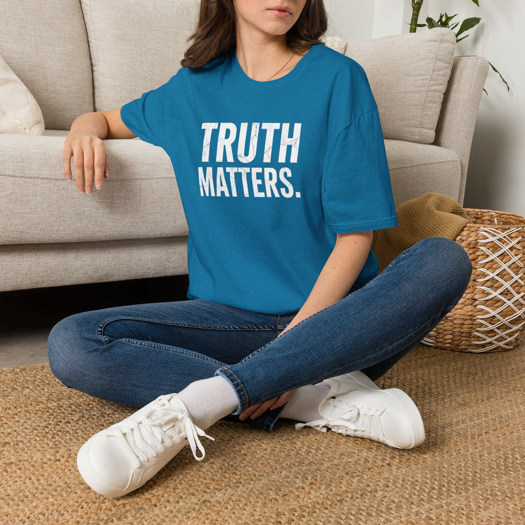 Camiseta unisex de estilo suave: camiseta con el lema "La verdad importa", ideal para activistas y uso diario.
