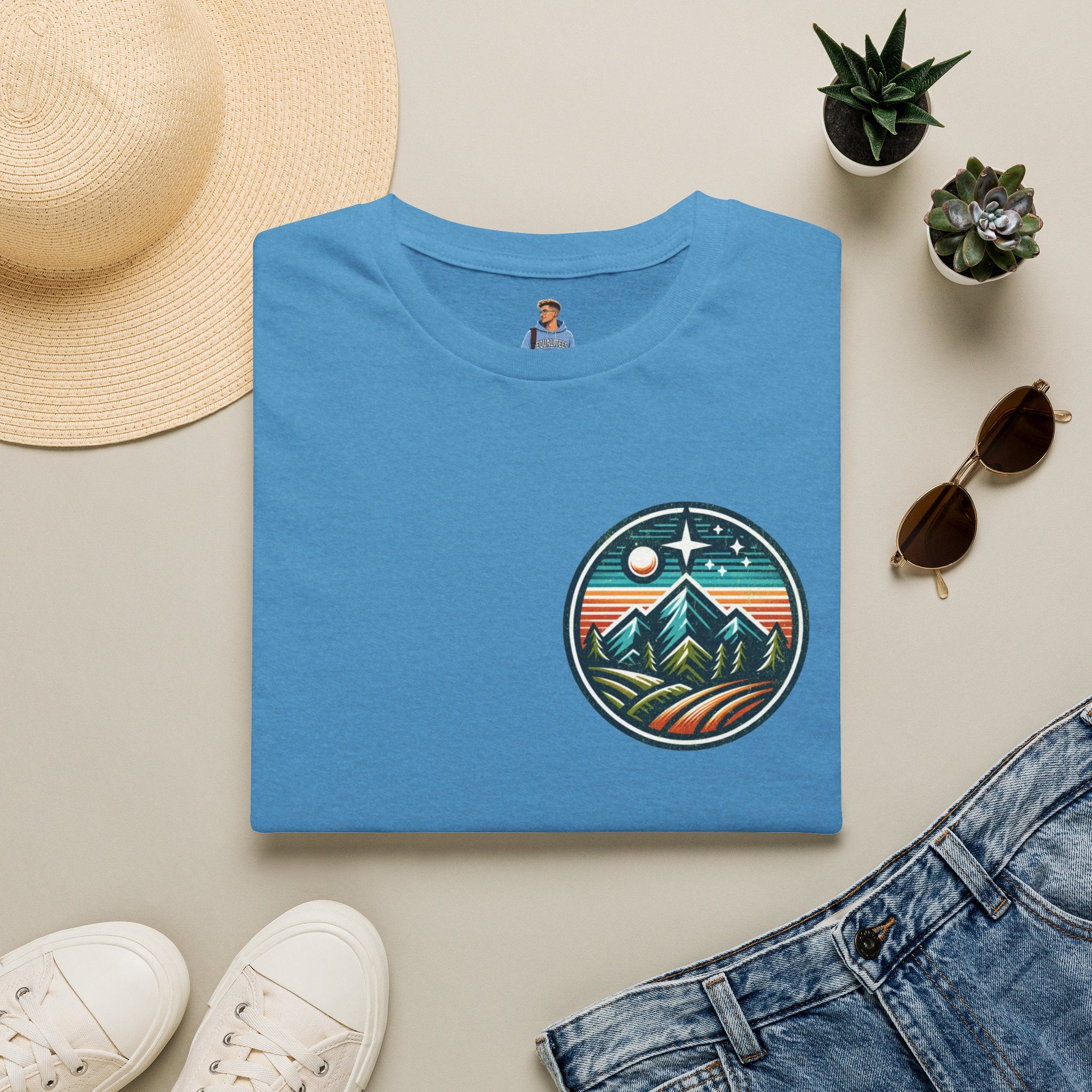 Camiseta unisex de estilo suave para aventuras al aire libre: diseño "Escucha lo salvaje: la naturaleza es mi religión"