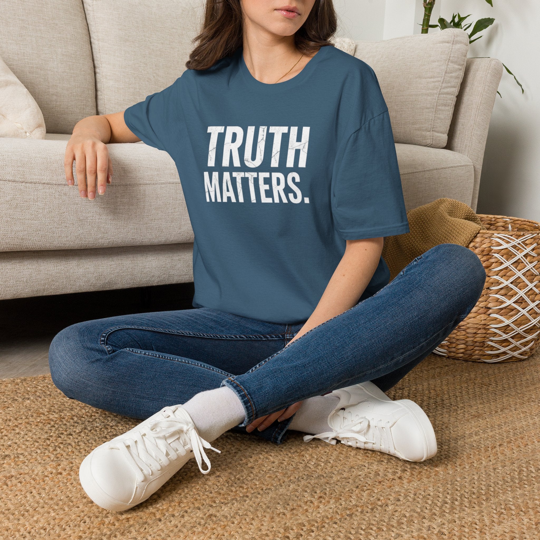 Camiseta unisex de estilo suave: camiseta con el lema "La verdad importa", ideal para activistas y uso diario.